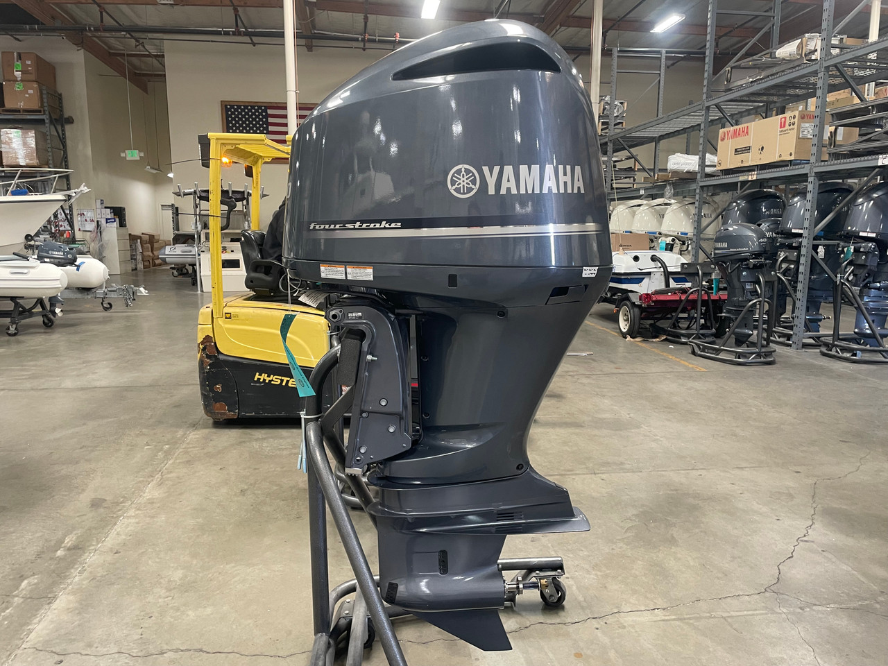 Yamaha 300hp Outboard | Remote Mechanical, 25" Shaft | F300XA | Scratch & Dent | 5093